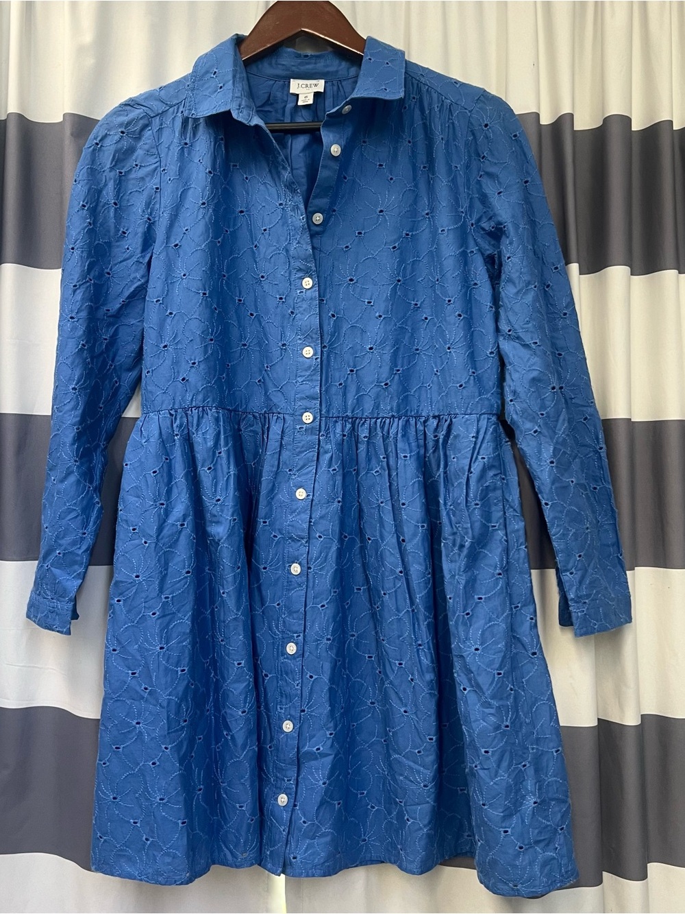 J. Crew Eyelet Shirt Dress Classic Button-Front Long Sleeve Women’s Dress Blue 6 - Picture 2 of 10